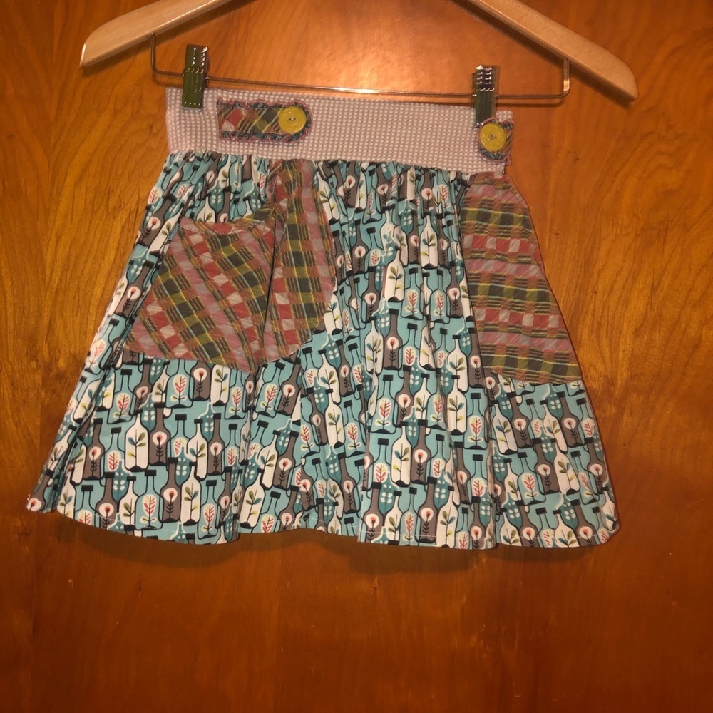 Matilda Jane Girl 8 Character Counts bottles Skirt